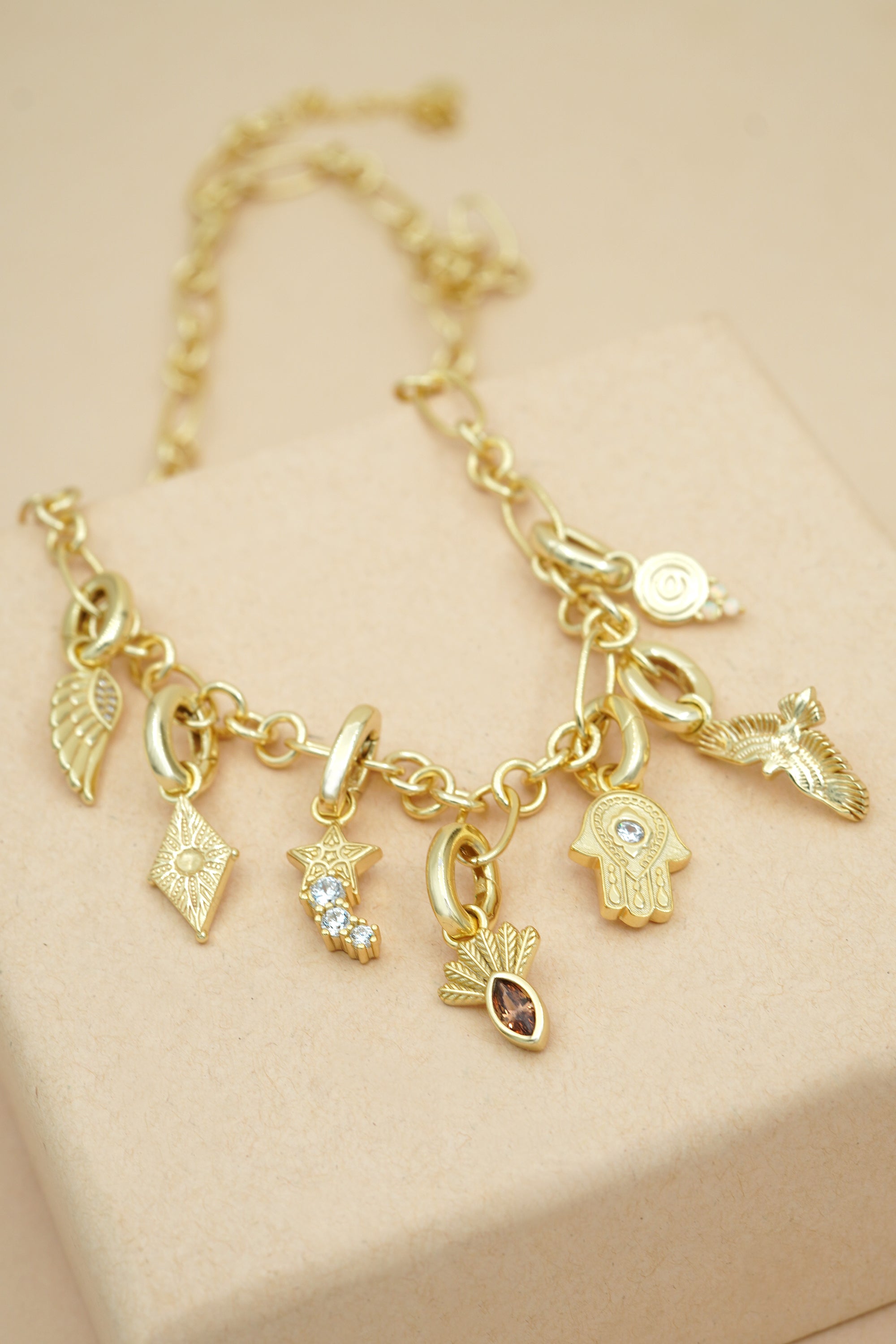 Essence Necklace Chain - Gold